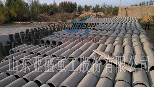 遼寧盤(pán)山客戶使用XG懸輥式水泥制管機(jī)生產(chǎn)水泥管